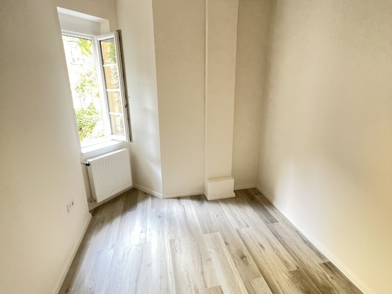 Budapest II. kerület Eladó Lakás Varsányi udvar
