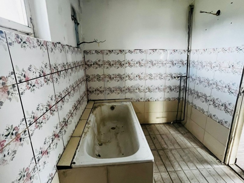 Potony Eladó Ház