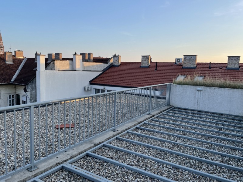 Szeged Eladó Üzlethelyiség