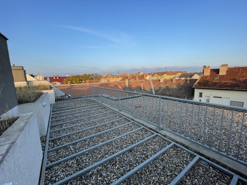 Szeged Eladó Üzlethelyiség