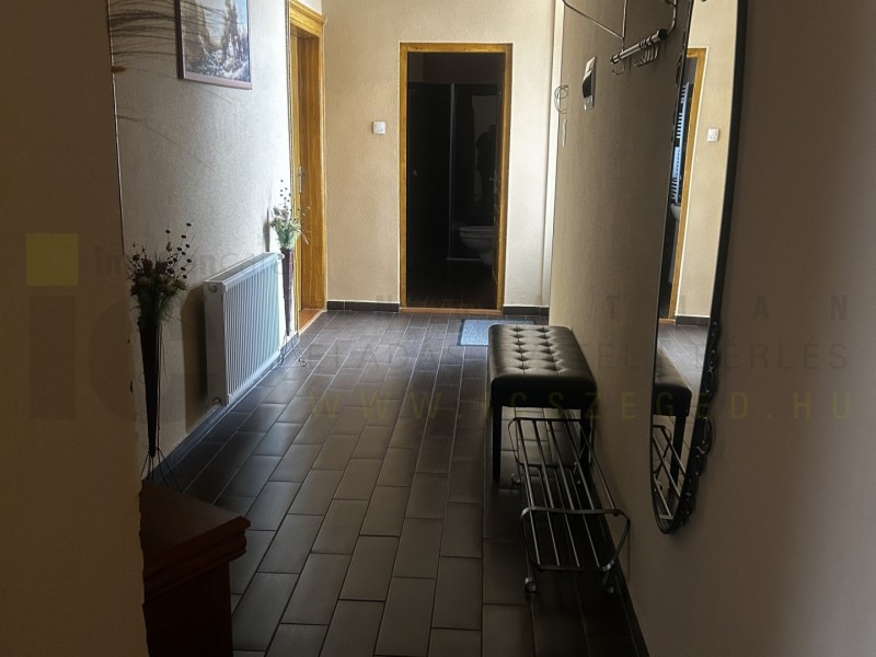 Szeged Kiadó Lakás Csongrádi sugárút