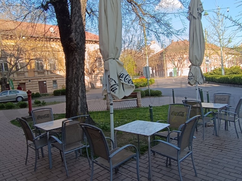 Szeged Kiadó Üzlethelyiség Szent István tér