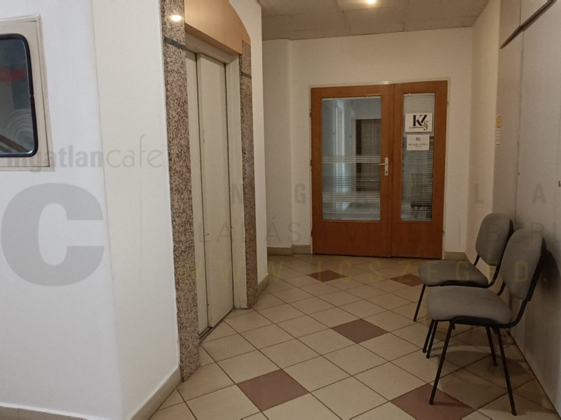 Szeged Eladó Iroda