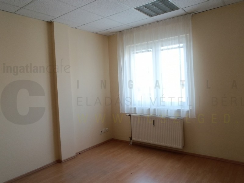 Szeged Eladó Iroda