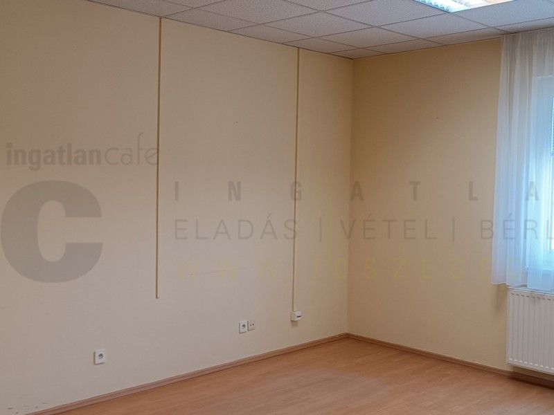 Szeged Eladó Iroda