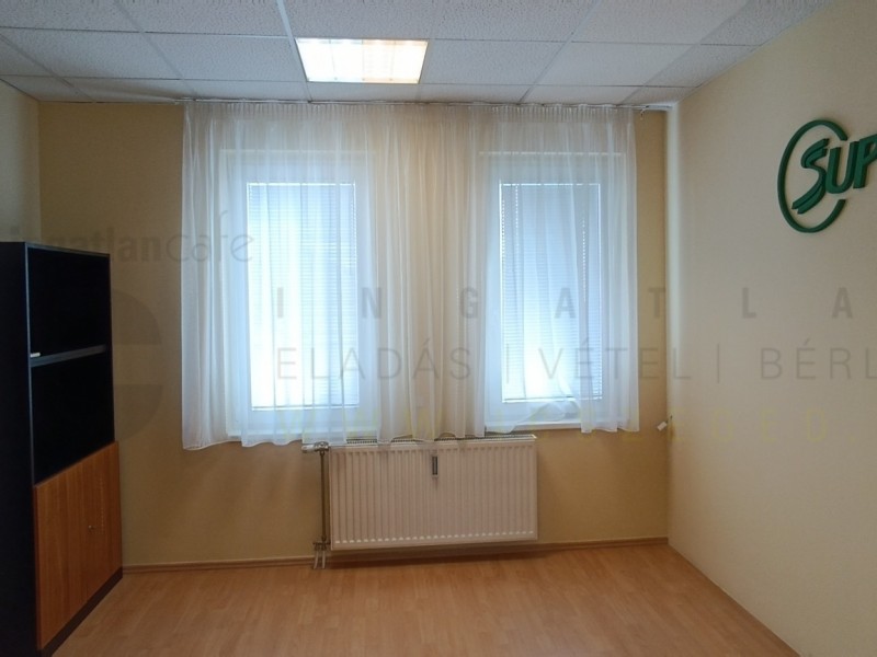 Szeged Eladó Iroda