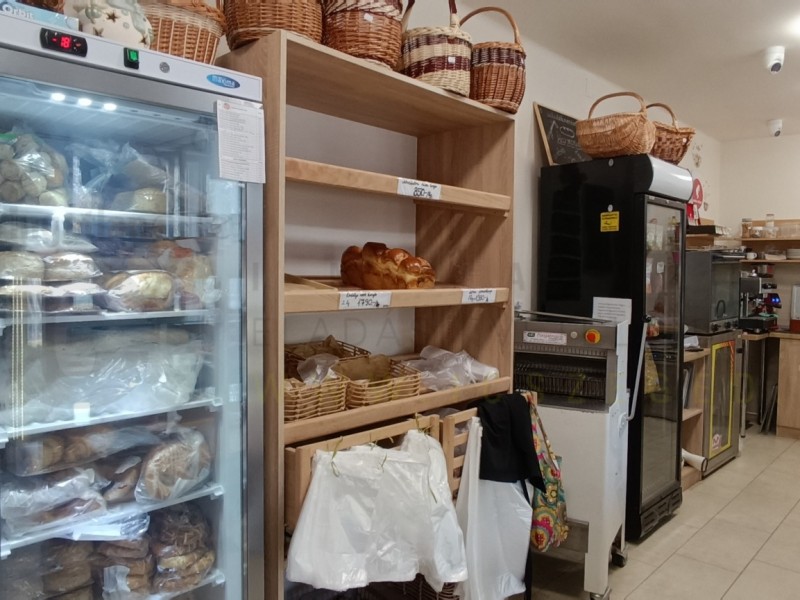 Földeák Eladó Üzlethelyiség