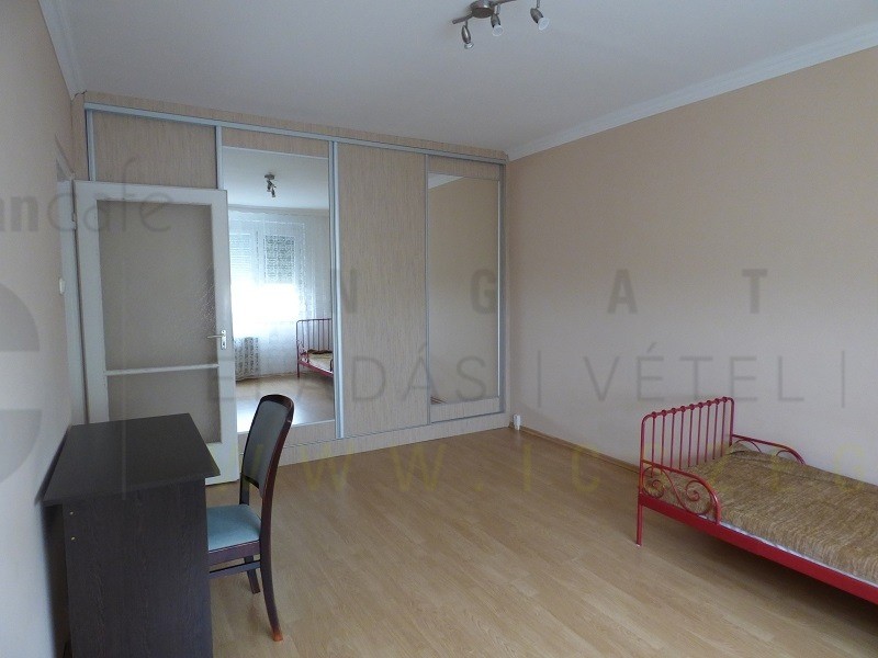 Szeged Eladó Lakás Űrhajós utca