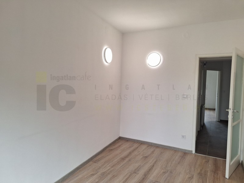 Szeged Eladó Lakás Nemestakács utca