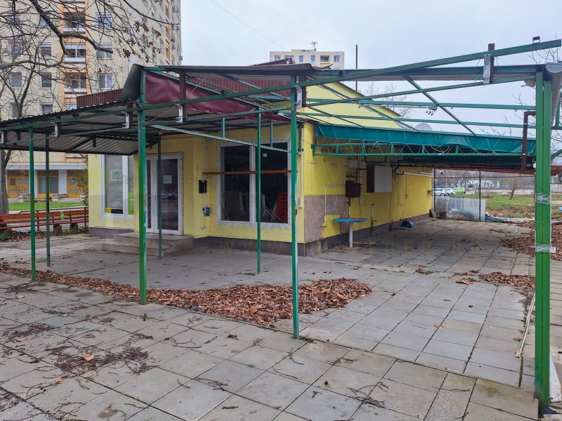 Szeged Eladó Üzlethelyiség Etelka sor