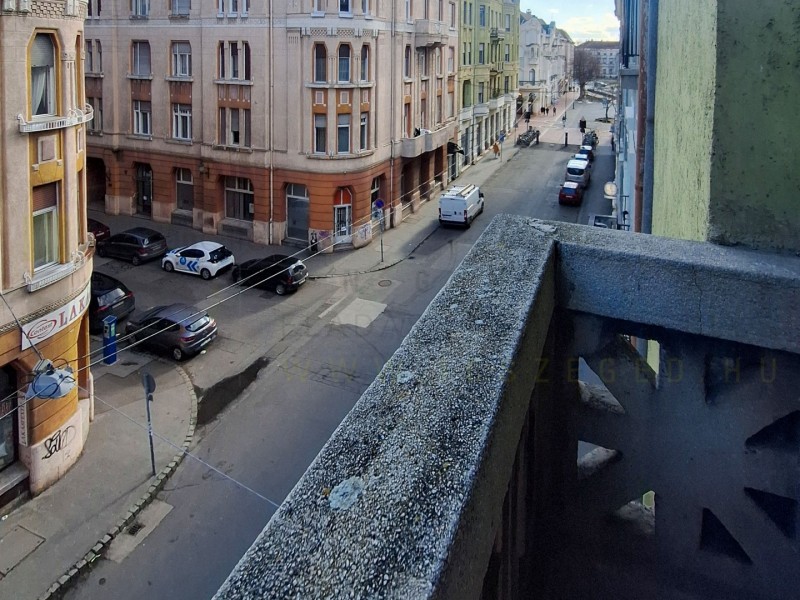 Szeged Eladó Lakás Feketesas utca