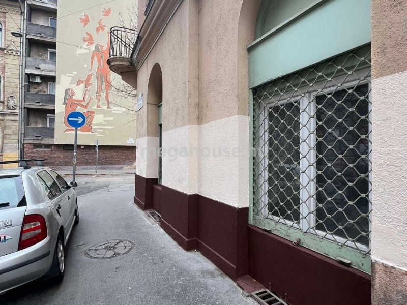 Budapest VIII. kerület Eladó Üzlethelyiség József utca