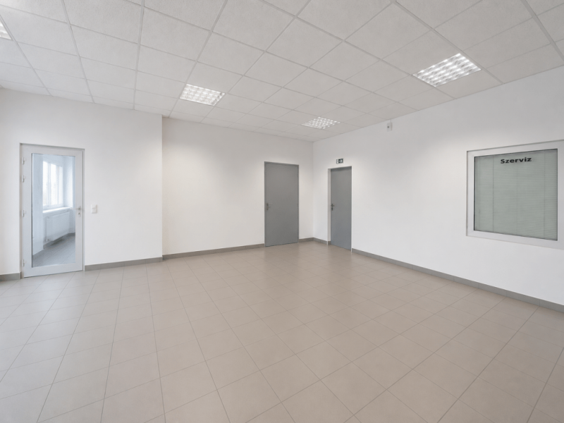 Szeged Eladó Ipari Kereskedő köz
