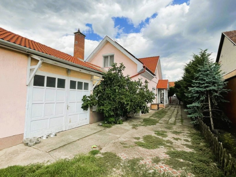 Debrecen Eladó Ház Acsádi út