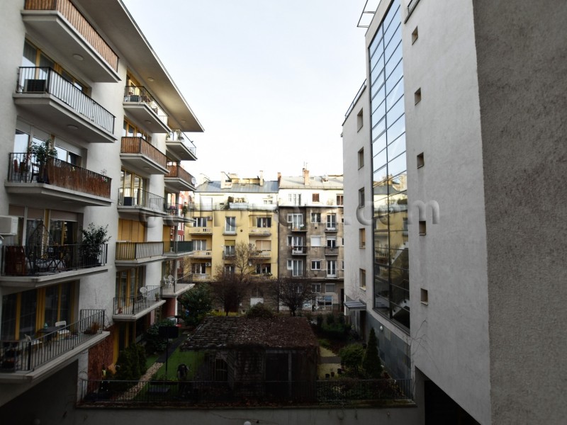 Budapest II. kerület Eladó Lakás Szász Károly utca