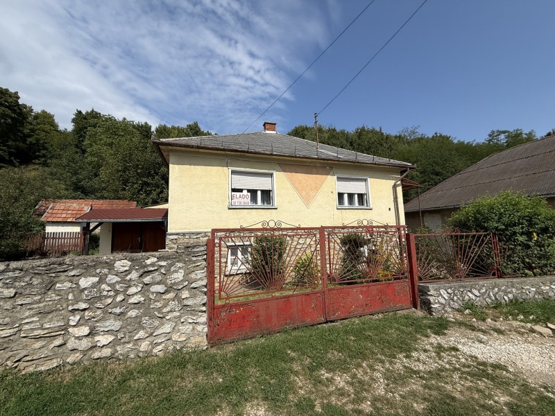 Bükkszentkereszt Eladó Ház Kossuth utca