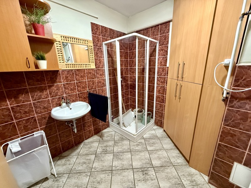 Miskolc Eladó Iroda Lévay József utca