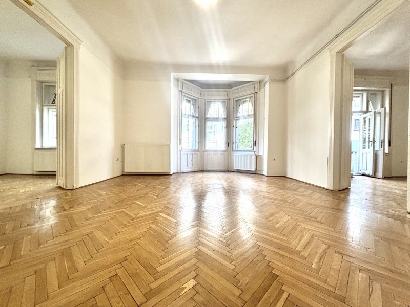 Budapest V. kerület Eladó Lakás Október 6. utca