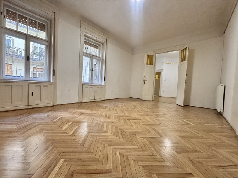 Budapest V. kerület Eladó Lakás Október 6. utca