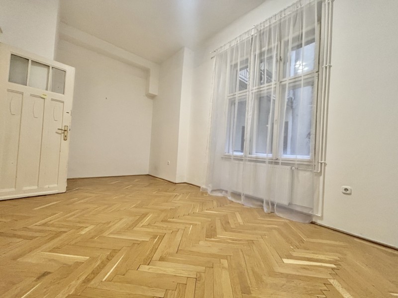 Budapest V. kerület Eladó Lakás Október 6. utca