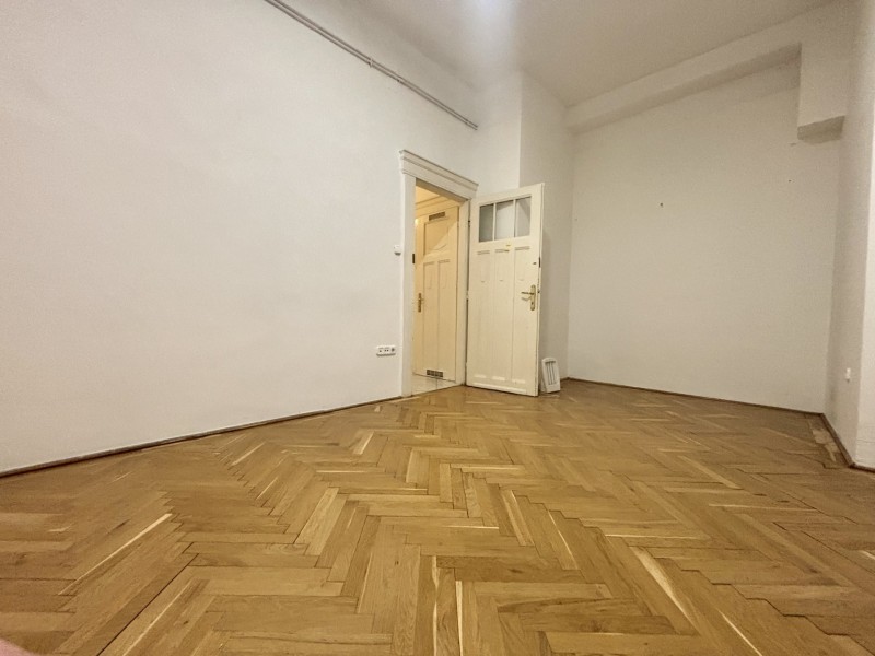 Budapest V. kerület Eladó Lakás Október 6. utca