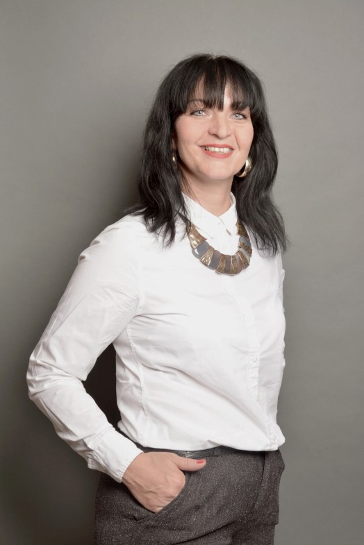 Szilvia Szilágyi 